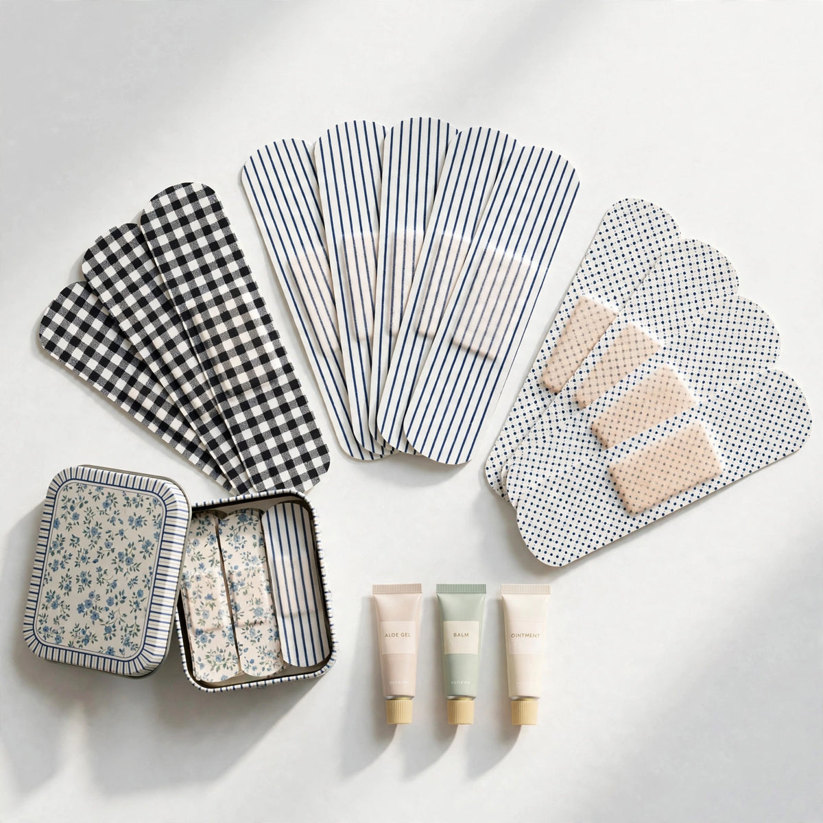 Welly Quick Fix First Aid Kit – Patterned Bandages in Travel Tin